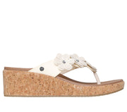 Skechers Womens Arch Fit Beverlee Rare Blossom Off White