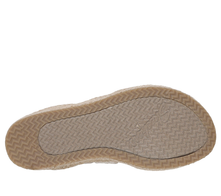 Skechers Womens Slip-ins Martha Stewart Beverlee Lux Striking Beauty Off White