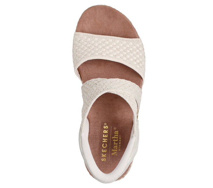 Skechers Womens Slip-ins Martha Stewart Beverlee Lux Striking Beauty Off White