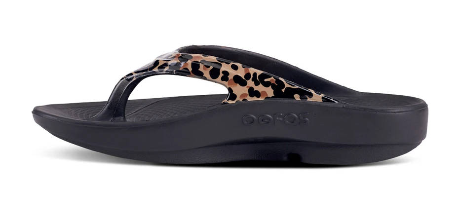 OOFOS Womens Oolala Luxe Sandal Black Leopard – Island